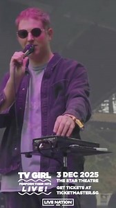 Like a mixtape you forgot you loved. TV Girl returns to your heart, live on stage. Limited tickets left, grab yours now! 🌟 𝐓𝐕 𝐆𝐢𝐫𝐥 𝐏𝐞𝐫𝐟𝐨𝐫𝐦 𝐓𝐡𝐞𝐢𝐫 𝐇𝐢𝐭𝐬 𝐋𝐢𝐯𝐞 𝐢𝐧 𝐒𝐢𝐧𝐠𝐚𝐩𝐨𝐫𝐞 📆 3 December 2025 📍 The Star Theatre 🎫: https://bit.ly/TVGIRL25 #TVGirl #TVGirlPerformTheirHitsLiveinSingapore #LiveNationSG | Live Nation SG