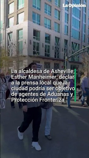 Protestas en Raleigh y Asheville tras masivas redadas de ICE en Carolina del Norte / La Opinión