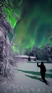 L'Islanda è uno dei migliori posti al mondo per ammirare lo spettacolo dell'aurora boreale 🇮🇸 La stagione migliore per ammirare l'Aurora Boreale in Islanda va sempre da settembre a marzo 😲🤩............................................................................................................................................................................................................#stefand #stefanodemartinostefand #wanderlust #islanda #iceland🇮🇸 #islanda🇮🇸 #iceland #auroraboreal