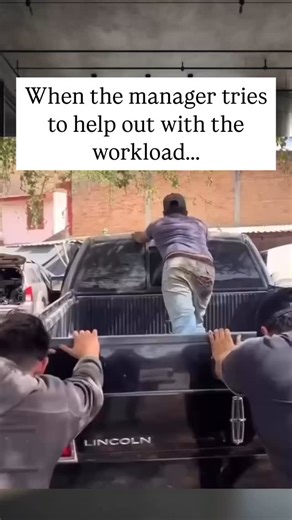 When the manager says they’re helping, but somehow ends up doing the least. Every team has that kind of “help.”🤣 Share this with your favorite part-time helper in the office!😂 Follow @workdaystruggles for your daily dose of relatable 9-5 humor, memes, and work-life chaos. Because sometimes laughter is the only thing getting us through the day. #workmemes #9to5life #9to5humor #officehumor #relatableworkmemes #workstruggles #workplacefunny #corporatelife #funnycoworkers #workdaystruggles #funnyw