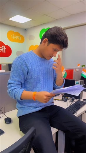 Vijay Negi on Instagram: "क्या बताण कुछ हौरी छई..😄☺️ . @officialnegida 🙏🏻❤️ . #negi #negiji #negida narendrasinghnegi negijisong negijisongs negidasongs narendrasinghnegisongs pahad pahadi garhwal garhwali garhwalisongs newsong instagram instagood reels withvijaynegi"