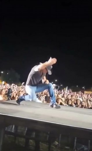 DRUNK! Tim McGraw Falls Backward Off Stage While Performing in Arizona