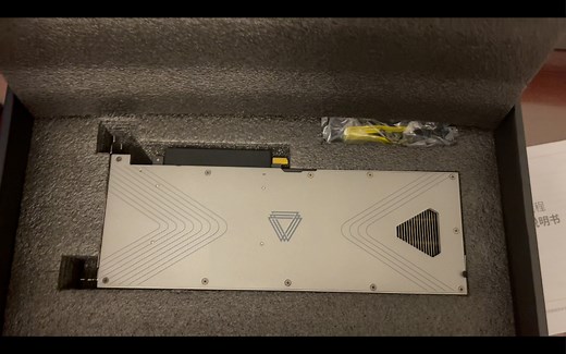 摩尔线程MTTS80显卡及其配套主板到了，展示一下，支持一下国产显卡