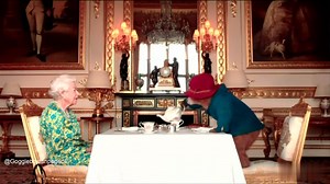 723K views · 10K reactions | When worlds meet Gogglebox Meet Paddington and fall in love with him ❤️ #CelebrityGogglebox | GoggleboxFanpage | Facebook