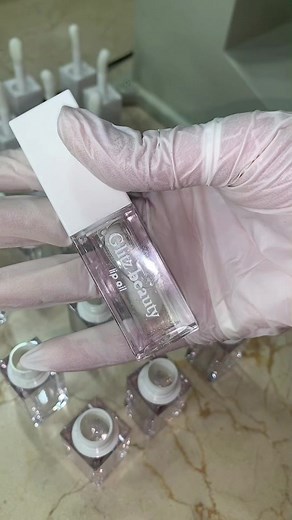 Nuevo producto✨“Glacier” lipoil❄️ya disponible!#emprendimiento #lipglossbusiness #gloss #lipgloss #lipglossfilling #lipoil #lipglossdrip #glitzbeauty