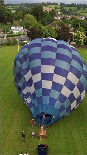 Westward Ballooning. 🎈✨