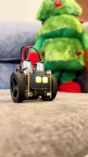 Explore myChai on Instagram: "Mo-Chan Family [EP8] Fourth child and yellow eyes 😀 Make Mini Arduino Robot"