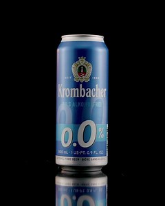 Cerveza naturalmente refrescante, vestida en una lata nueva 👍. | Krombacher