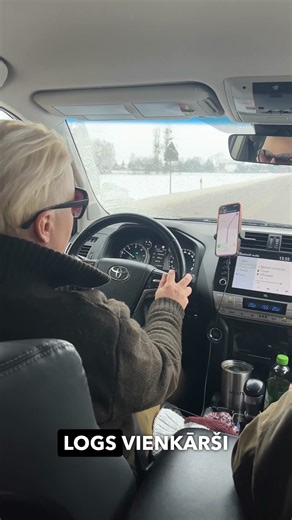 Kad degvielas filtrs parāda vidējo pirkstu, laikapstākļi ir drausmīgi un par spīti tam, Polijā ir čomi mednieki, kas palīdz izkulties no ķibelēm. Esam ceļā uz lielāko medību izstādi Eiropā JAGD & HUND - Europas größte Jagdmesse Seko līdzi reportāžām portālā www.medibam.lv ___ Abonē žurnālu Medības: https://lasi.lv/abonesana/izdevumi/medibas.28 | Žurnāls Medības