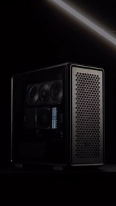 The COOLER MASTER MASTERFRAME 600 is built for serious flexibility – perfect for a powerful desktop 🖥️ or a high-performance workstation ⚙️. With support for multiple layouts and premium hardware, it’s ready for whatever you’ve got planned. With Cooler Master’s FREEFORM 2.0 exo-structure, the MASTERFRAME 600 supports both standard and inverted layouts 🔁, giving us full freedom in how your system is configured. It delivers excellent airflow 💨 with plenty of room for high-end air coolers or ful