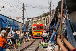 Maeklong Railway Market: A Complete Tourist's Guide