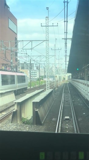 問題です！これは何線🚃から見た何線🚃で何駅🚉でしょうか？