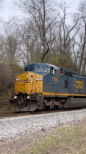 CSX 7780 leading CSX L411 Ft @LiamManley2003 #train #railroad #railfan #railway