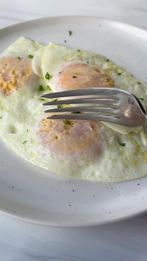 over-easy (medium) eggs! #overeasyeggs #overmediumeggs #eggstok | Over Easy Eggs