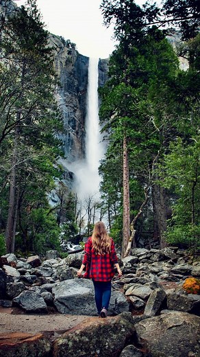 Dawn Marie Dunlap on Instagram: "When anyone asks me the best time to visit Yosemite National Park for waterfalls, I almost always say May or June…and the current conditions in May are truly stunning. Are you planning a Yosemite trip this year? For complete details on the Bridalveil Fall Trail & current Yosemite Valley conditions, see my two most recent blog posts at FlyingDawnMarie.com #yosemitewins #yosemitevalley #bridalveilfalls"