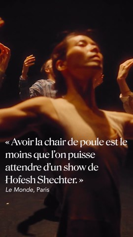Le silence. Puis l’explosion. Prends ta place!