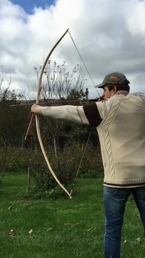 Primitive cherry longbow in action. #bowyer #bowbuilding #archery #bowandarrow #bowhunt #longbow