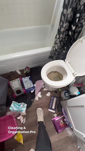 13K views · 332 reactions | Cleaning Hacks Follow us for more. #diy #fyp #cleaninghacks #cleaningtips #cleaningservices #homeorganization #cleaning #housecleaning #deepcleaning #reels #hacks #cleanhome#cleaningmotivation #homecleaning #householdhacks #organization #declutter #cleaningroutine #cleaningproducts #diycleaning #naturalcleaning #cleaningday#cleaningqueen #cleaningtime #cleaningexpert #sparklingclean #cleaning101 #tidyhome | Cleaning, Organization & Must have | Facebook