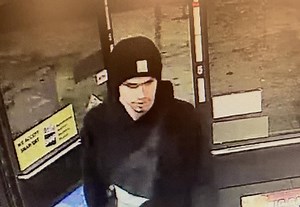 Suspect in Yakima, Washington, triple killing fatally shot himself after calling his mom, police say