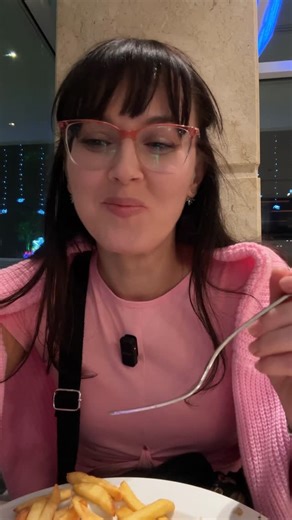 ONNI 🧚🏻‍♀️ on Instagram: "когда стали свидетелями ссоры на отдыхе"