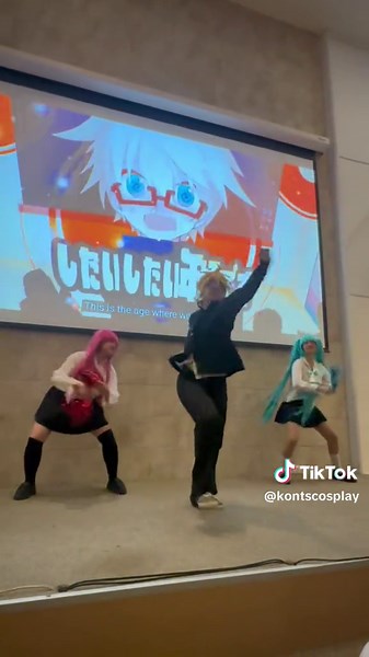 FULL DANCE!!! I forgot some parts in excitement, can you pretend you didn't notice?🥹🥹💕💕 #megurineluka #vocaloid #kagaminelencosplay #hatsunemikucosplay #megurinelukacosplay #vocaloidcosplay #teamcosplay #plusboy #plusboylen #cosplayer #cosplay #cosplaymeme #fyp #funny #anime #animecosplay #plusboydance