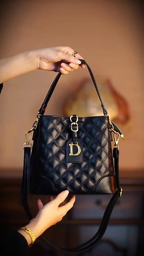 12K views · 53 reactions |  Quilted Leather Bucket Bag Classy. Spacious. Everyday perfect. ✨ Stylish quilted design✨ Roomy interior for all essentials✨ Wear it hand-held or crossbody✨ Gold hardware for a luxe touch Your new go-to bag for work, errands, and nights out.  Grab yours today! https://comebybuy.com/products/csween | Comebybuy store | Facebook