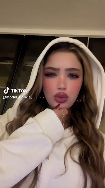 فيديوهات أنشأها Model_Florida (@model_florida_) باستخدام suono originale - minihochi