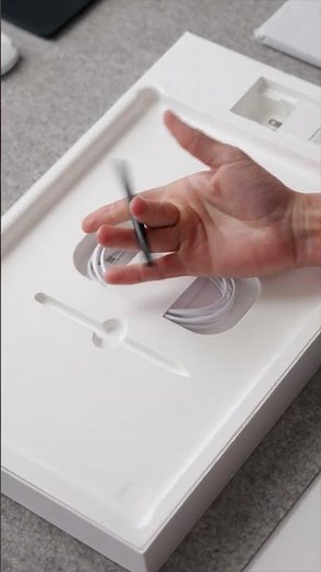 Samsung Galaxy Book 4 Pro 360 UNBOXING - Moonstone Gray