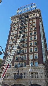 LAFD LADDER 10. 5th St. & Main www.eagleemblems.com | Eagle Emblems and Graphics
