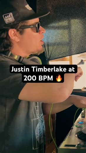 Alien Chaos & Extraterrestrial - “Creepin”