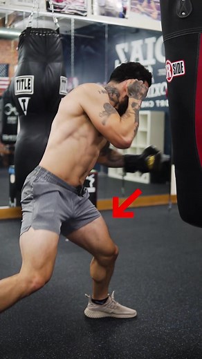 Incorporate those LEGS when you want to increase real POWER in your punches! #teamwork #teamdiaz #boxing #nyc #portchester #proboxing #boxingskills #fighter #champions #empower #inspire #greatness #knockouts #bagwork #punch #nodaysoff #neverquit #fitness #mittwork #sparring #keepgoing #miketyson #champs #real #badass #diazboxingclub