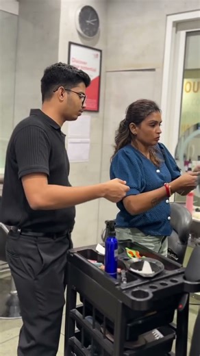 Professional hair perming training with L’Oréal expert Juned #shorts #perming #hairtraining