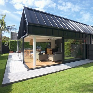 Embrace the beach lifestyle you've been waiting for with this beautiful 3-bedroom home reimagined by LTD Architectural Design Studio. | Bayleys Hibiscus Coast