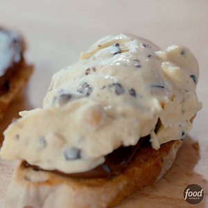 How To Make Giada's Chocolate Ice Cream Sandwiches