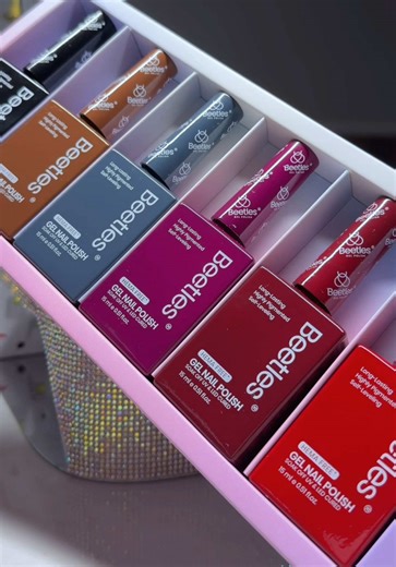 Stunning Colors in Gel Nail Polish for Your Next Manicure