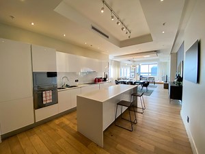 R 12 995 000 | 3 Bedroom Apartment in Cape Town City Centre | Private Property