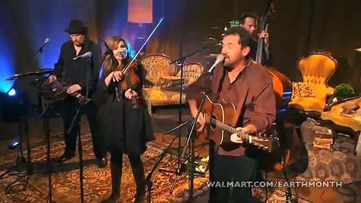 Alison Krauss and Union Station - Man of Constant Sorrow [Live]