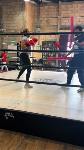Box para mujeres lo mejor, siéntete más ligera y con fuerza. Ven y entrena box #boxmujeres #boxeo #boxing #sientetemejor #salud