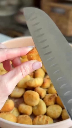 I am so excited to share this recipe with you all! A quick crispy snack made perfect with the Cosori TurboBlaze Air Fryer. Want to make perfect fried gnocchi? You’re in luck! I’ve teamed up with @cosoricooks to give YOU the chance to win a TurboBlaze Air Fryer! Here’s how to enter: ✅ Follow @cosoricooks @simplyalessandra ❤️ Like this post 💬 Comment “TurboBlaze” for the full recipe and entry into the sweepstakes 📲 Share this post to your story for a bonus entry! ✨ 2 winners will be announced 10