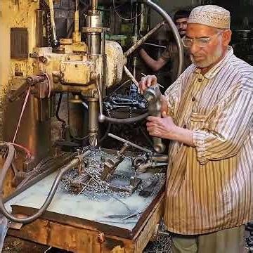 The Art of the Forge: Creating a Lift Arm from Scrap Metal (Anchor Chain)