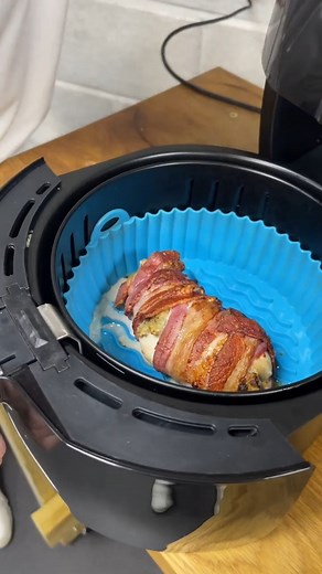 Air Fryer Stuffed Chicken Wrapped in Bacon😍 | The Hanson Family