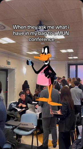 mymun on Instagram: "essentials only!! 👛💁🏼‍♀️ #ModelUN #mymun #ToTheMUN #MUNCommand #MUN #ModelUnitedNations #Diplomacy #Debate #Conference #simulation #UnitedNations #UN"