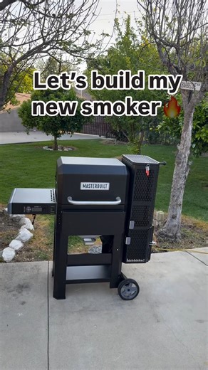 Prepare for flavor😍 Getting a brand new Gravity Series 600 assembled with @thegflavor 🔥 Check out the Gravity 600 here: https://www.masterbuilt.com/products/gravity-series-600-digital-charcoal-grill-smoker | Masterbuilt