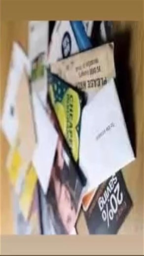 1.5K views · 22 reactions | So many of you ask me about crafts with junk mail I have made so many  Here is one that you can make year round and is useful https://justthatperfectpiece.com/how-to-make-a-paper-bow/ | Just That Perfect Piece | Facebook