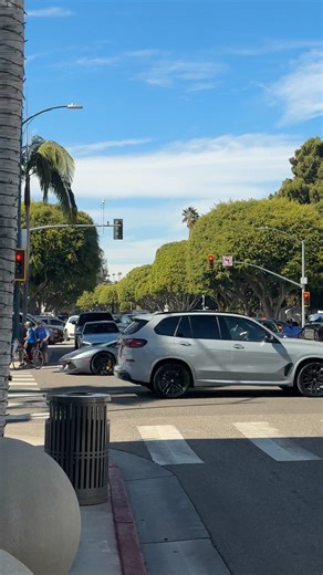 Gerard Butler was seen cruising through Beverly Hills in a Lamborghini Aventador Roadster, blending Hollywood charm with Italian engineering. The Aventador Roadster, priced around $550,000, features a V12 engine that produces 730 hp and can hit 217 mph topless.#Lamborghini #AventadorRoadster #BeverlyHills #GerardButler #fblifestyle | CarSpex