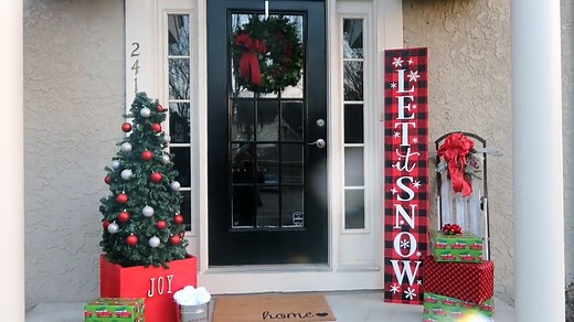 Christmas front porch decor ideas with a DIY sign