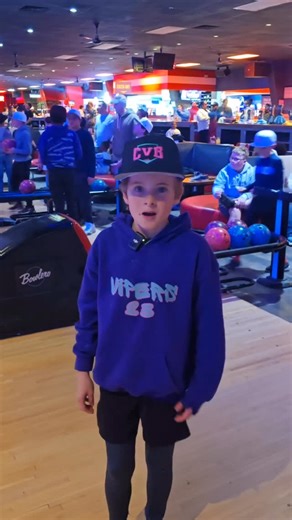 Cleats off. Bowling shoes on 🎳⚾️ This is how real teams are built chemistry, confidence, and connection off the field. Travel ball isn’t just games. It’s culture. 👉Save this if you believe team bonding matters #TravelBallCulture #YouthBaseball #TeamChemistry #BaseballParents #BaseballLife BuiltTogether PlayerDevelopment | Columbus Vipers Travel Baseball