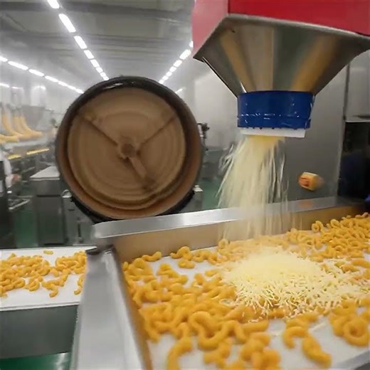 サクサクの秘密！工場で生まれる人気のチーズスナック＃shorts#スナック菓子#お菓子作り#工場見学#製造工程#チーズスナック#食料生産#foodfactory