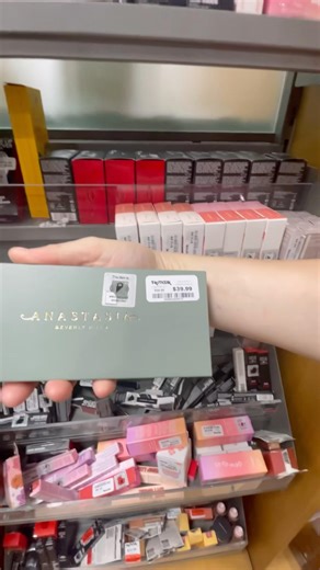 TK MAXX AUSTRALIA SELLING OLD MAKEUP || ANASTASIA BEVERLY HILLS , MAKEUP FOR EVER