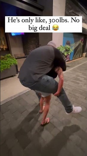 #liftcarry | Short girl lift and carry very guy | #liftcarry #stronggirl #piggyback